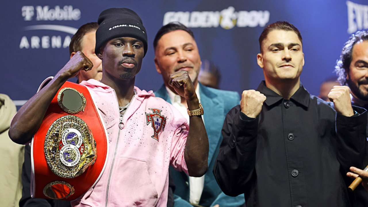 Richardson Hitchins Jatuh Sakit, Duel Lawan Oscar Duarte Dibatalkan