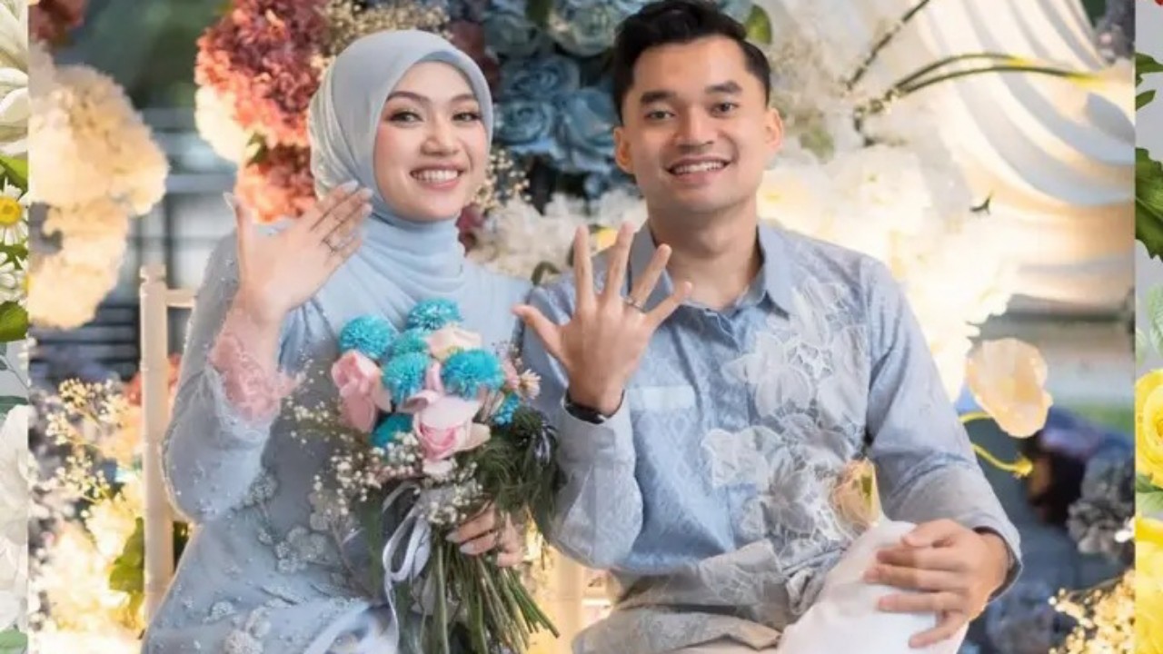 Selamat! Leo Carnando dan Indah Cahya Langsungkan Pertunangan