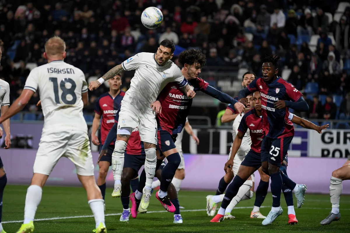 Serie A: Lazio Tahan Imbang Cagliari Meski Kartu Merah Mina - sumber: (footballitalia)