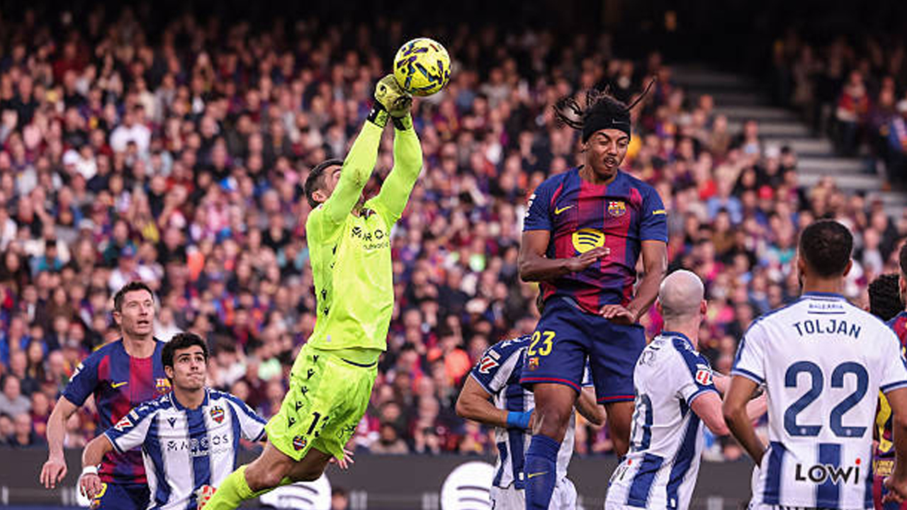 Aksi Heroik Matthew Ryan Tak Cukup Hindarkan Levante dari Kekalahan