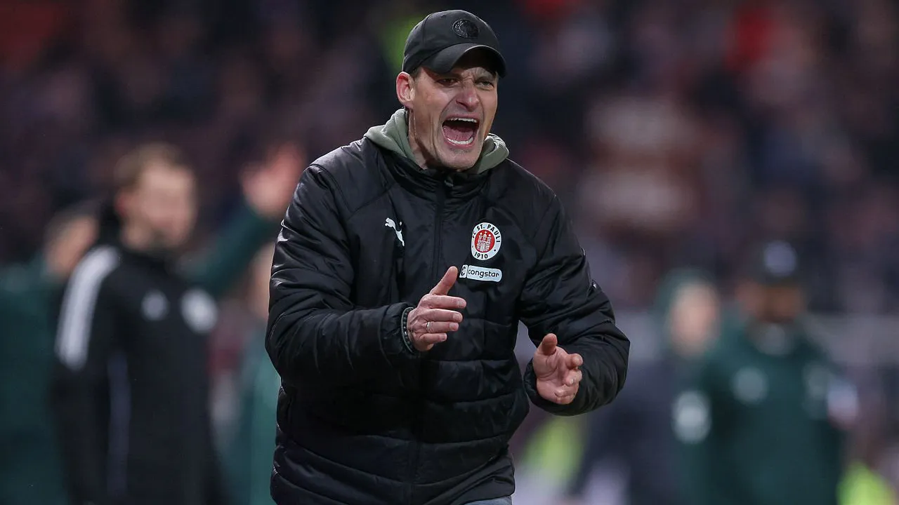 Alexander Blessin Puas Kalahkan Bremen, Tapi Akui St Pauli Masih Banyak PR