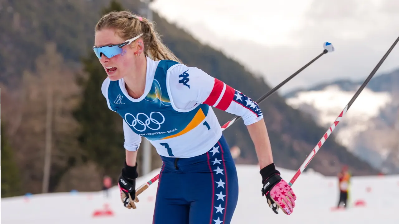 Jessie Diggins hanya terpaut beberapa detik dari podium dalam lomba yang menjadi penampilan Olimpiade terakhirnya. (Foto: AP)
