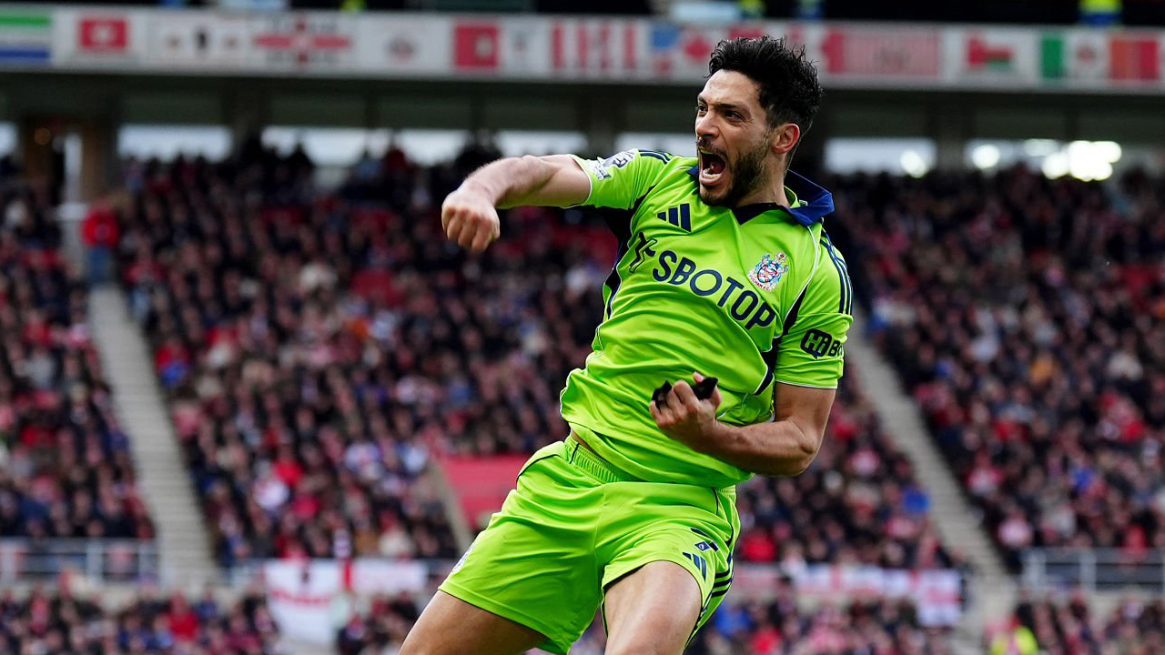 Bahagianya Raul Jimenez Cetak Brace dan Bantu Fulham Menang