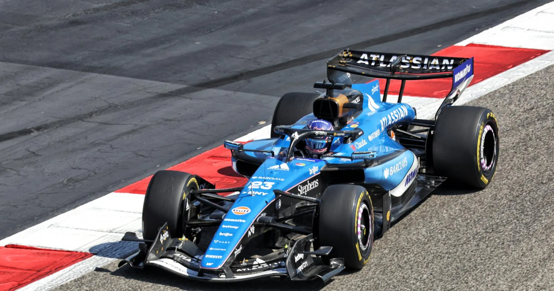 Damon Hill Kembali Jadi Duta Williams pada HUT Ke-30 - sumber: (racingnews365)