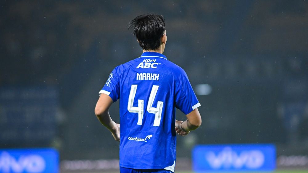 Debut Dion Markx di Persib Picu Persaingan Ketat di Lini Tengah