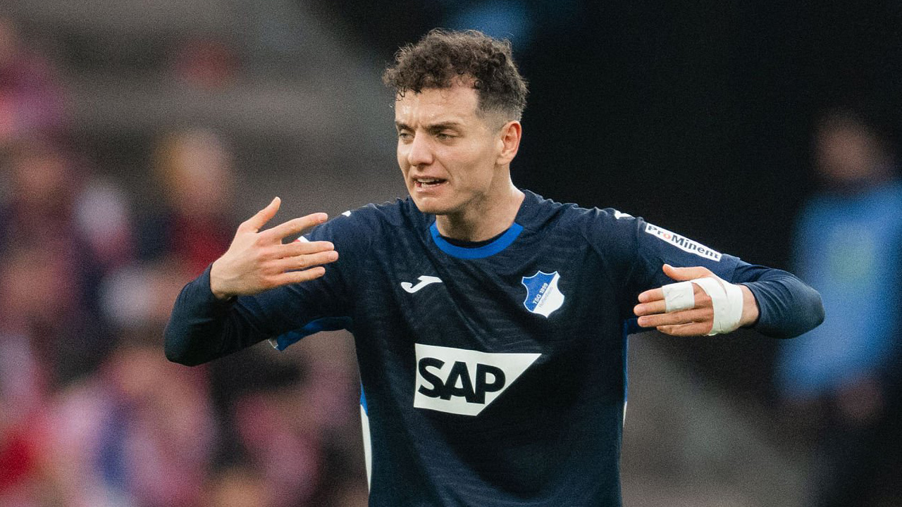 Fisnik Asllani Puas Hoffenheim Bisa Curi Poin di Kandang Koln