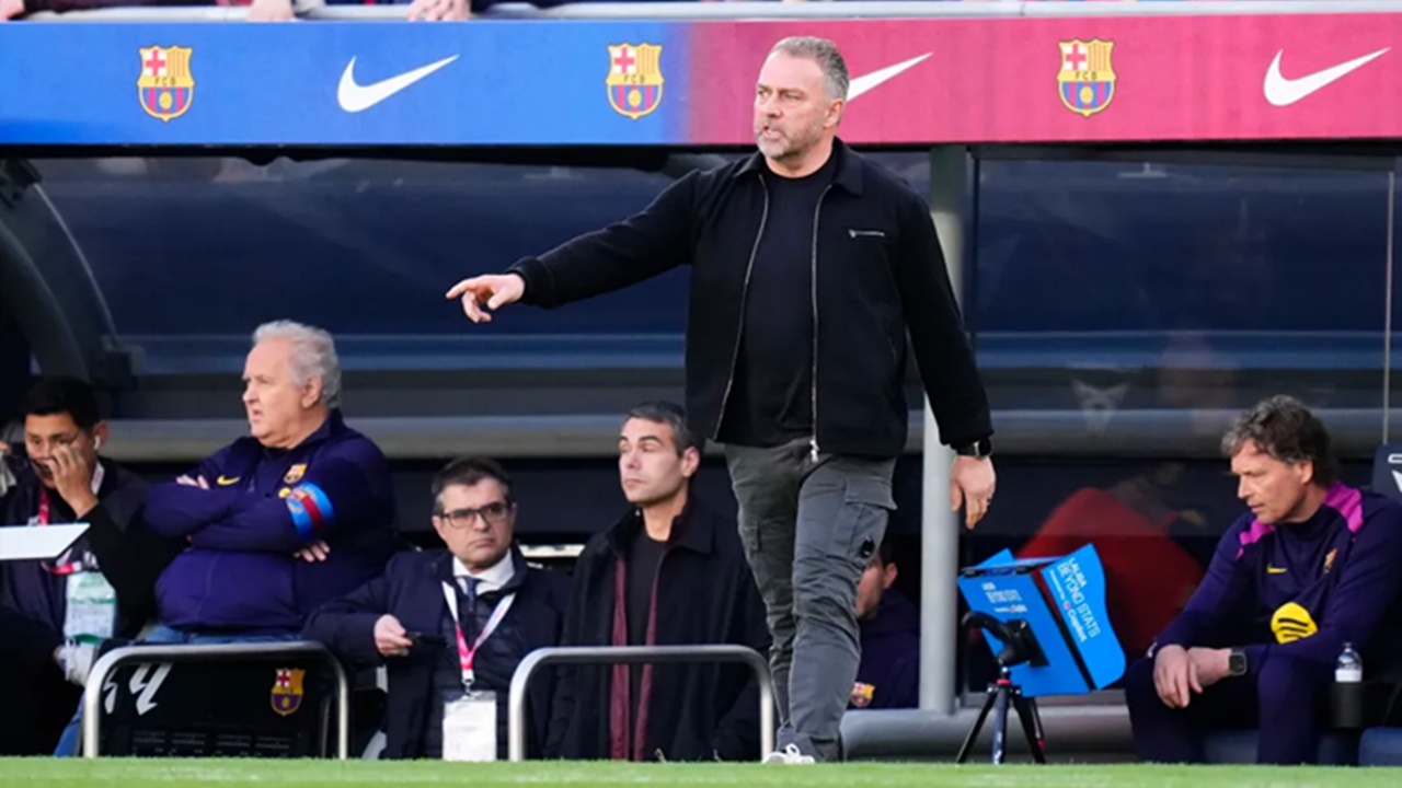 Hansi Flick Senang Barcelona Kembali ke Puncak Klasemen