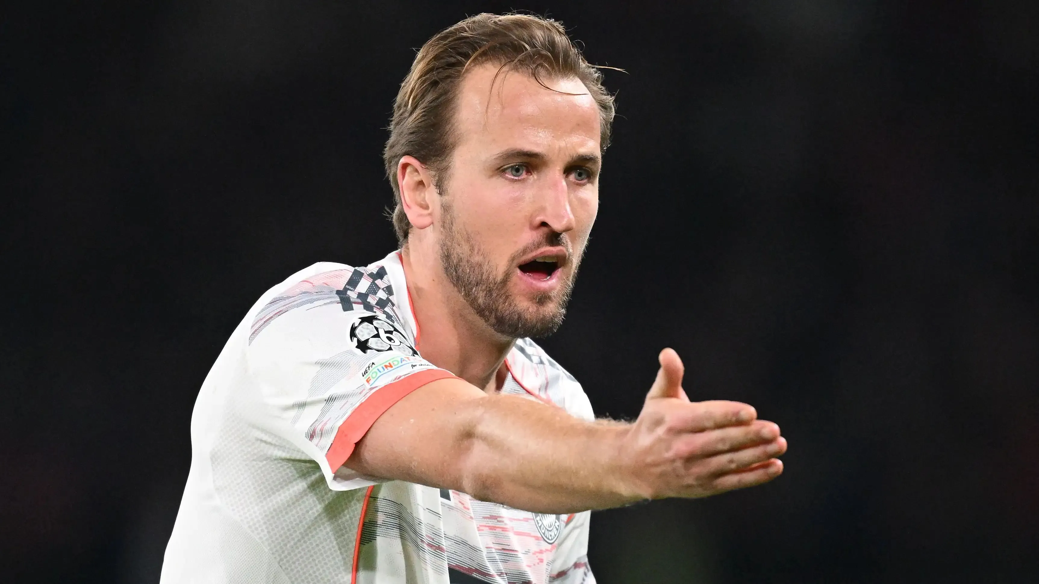 Harry Kane Tanggapi Ketertarikan Transfer dari Barcelona - sumber: (footballespana)
