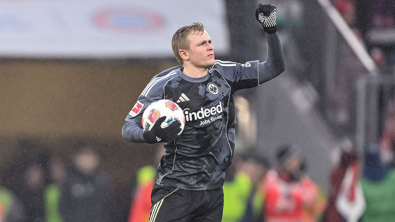 Jonathan Burkardt Sebut Frankfurt Telat Panas Saat Dikalahkan Bayern