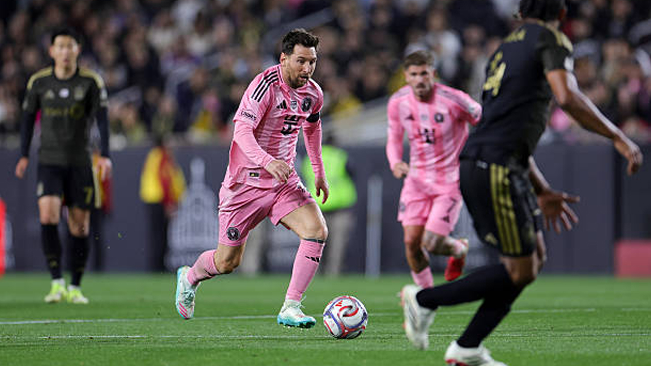 Marc Dos Santos Puji Pertahanan LAFC Usai Redam Lionel Messi