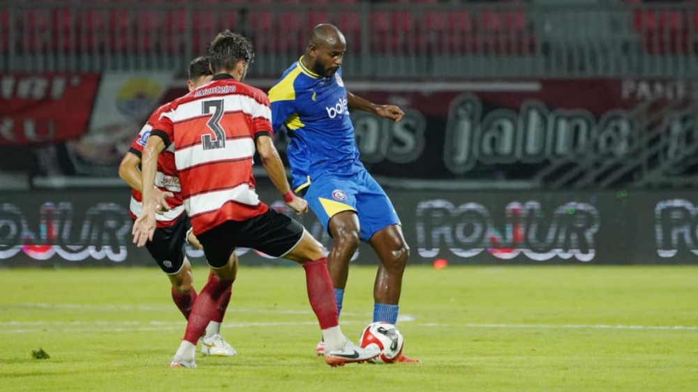 Marcos Santos Puji Performa Pemain dalam Laga Terbaru