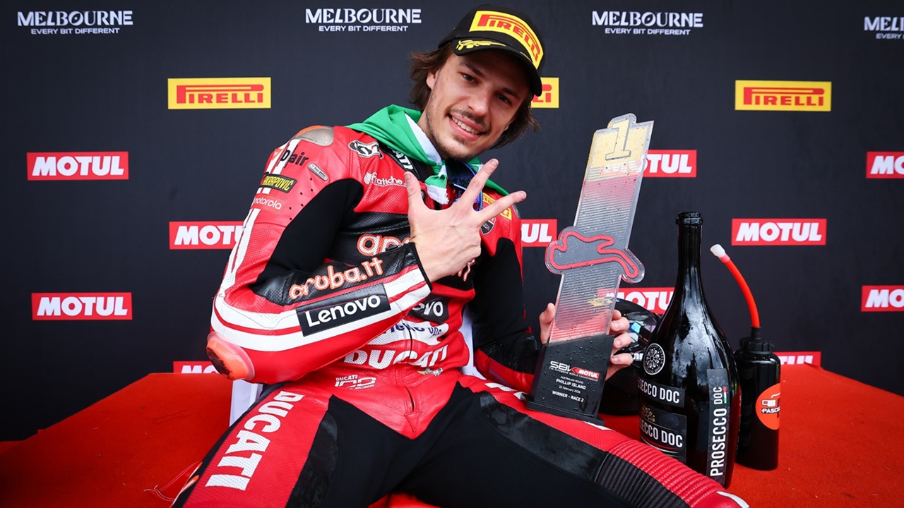 Nicolo Bulega Semakin Dekat Melewati Rekor Max Biaggi