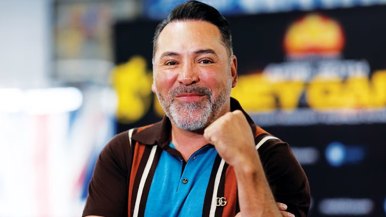 Oscar De La Hoya Buka Peluang Rematch Lawan Mayweather