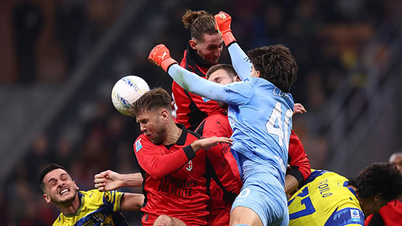 Tumbang dari Parma, Marco Landucci Sebut AC Milan Kurang Beruntung