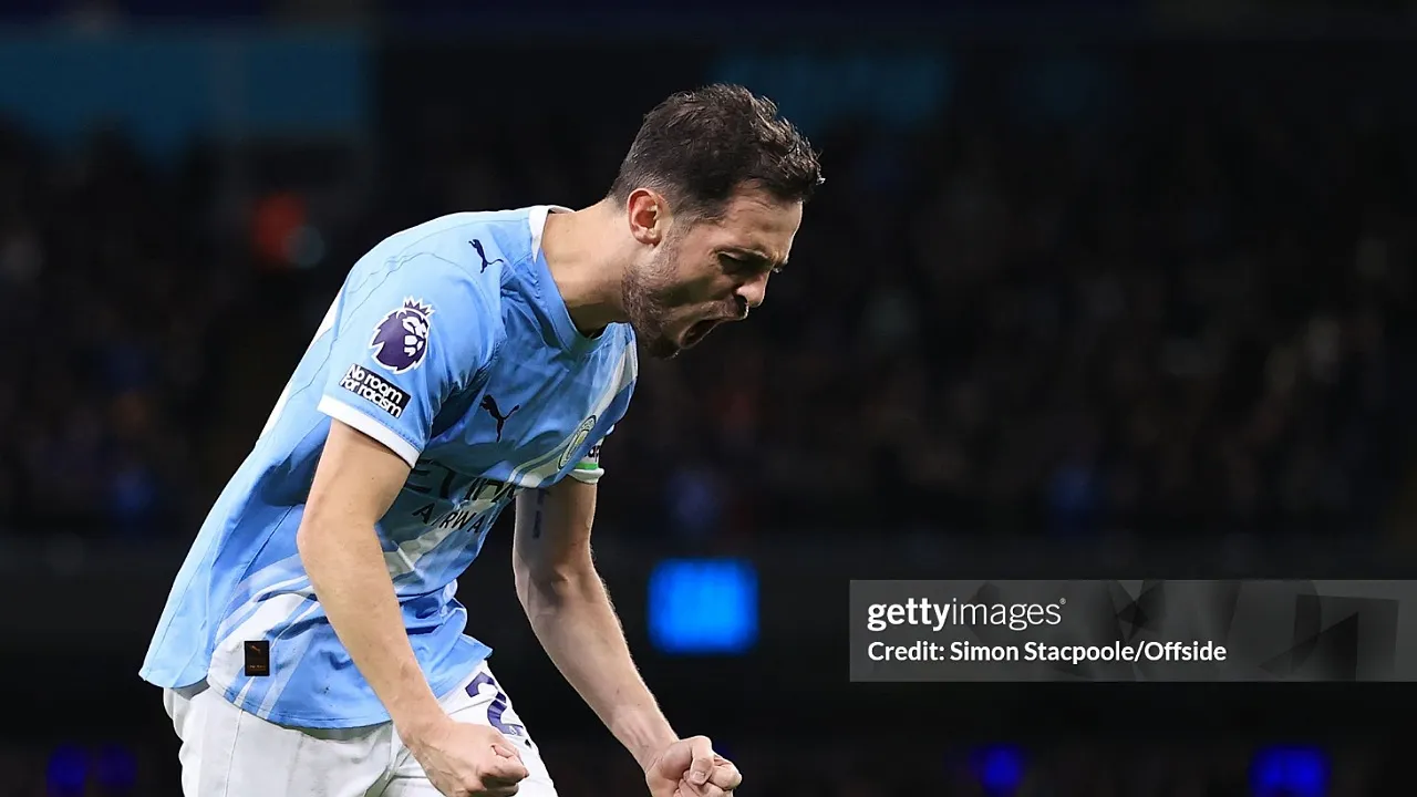 Bernardo Silva lolos dari kartu merah lawan Newcastle