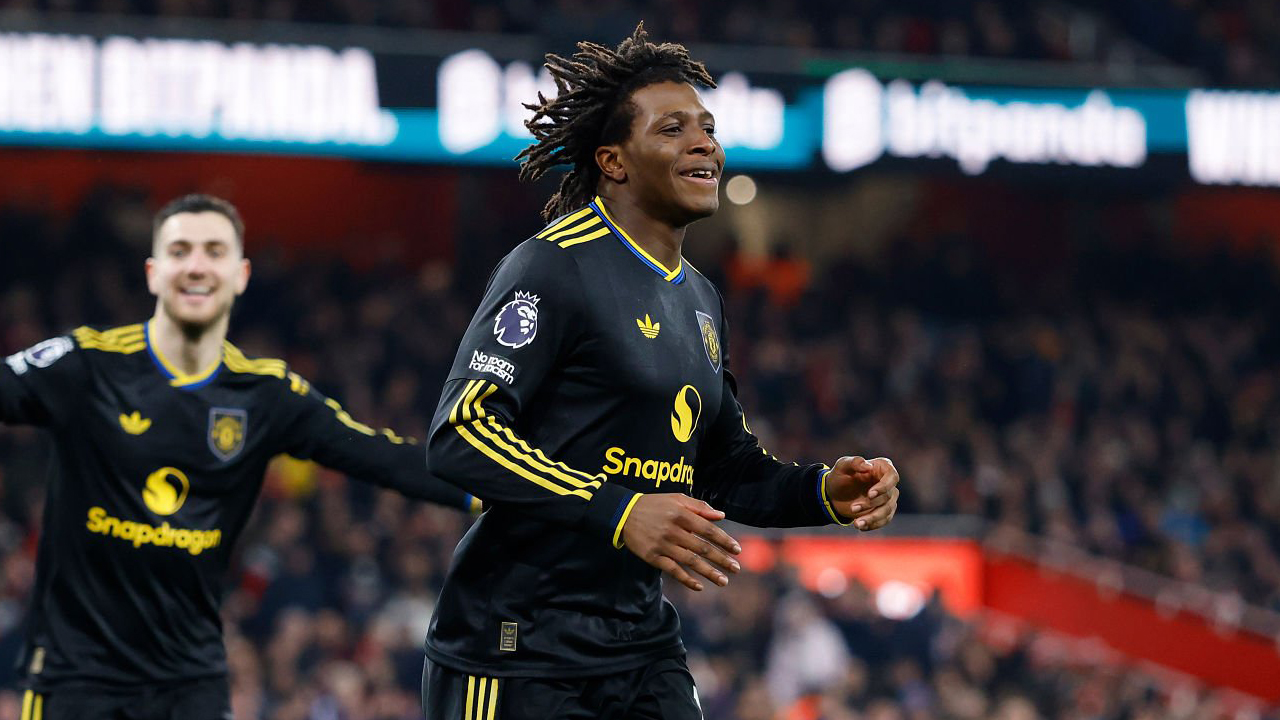 Kabar Buruk dari Old Trafford, Patrick Dorgu Terancam Absen Lebih Lama