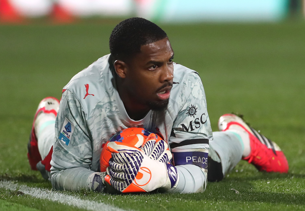 Maignan Pilih Bertahan di Milan Meski Tawaran Juventus Lebih Menggiurkan