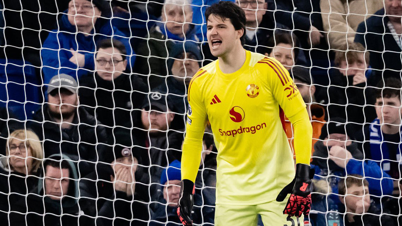 Performa Apik Senne Lammens Bikin Fans MU Terpana