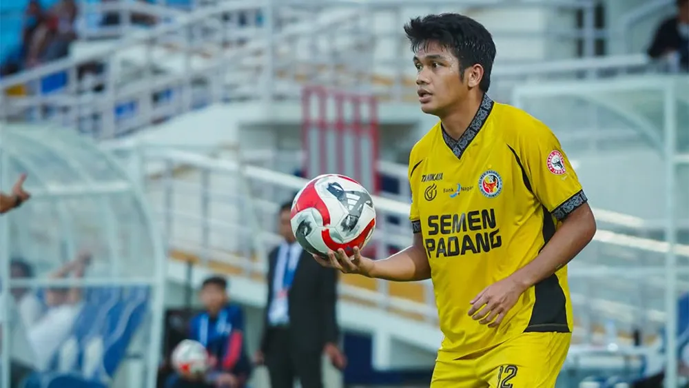 Samuel Christianson Fokus Hentikan Serangan Winger The Guardian - sumber: (ileagueid)