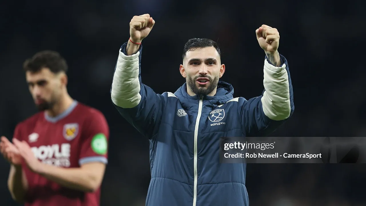 Striker West Ham United, Taty Castellanos