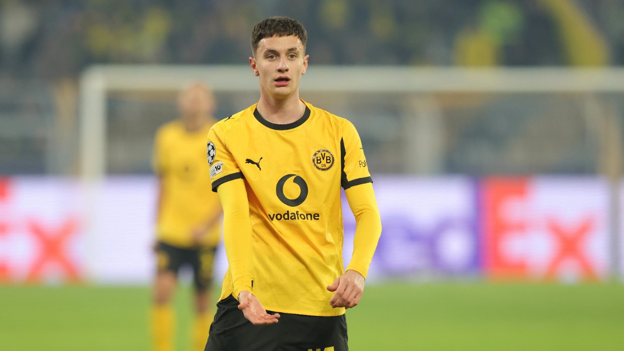 Borussia Dortmund Tertarik Perpanjang Kontrak Luca Reggiani