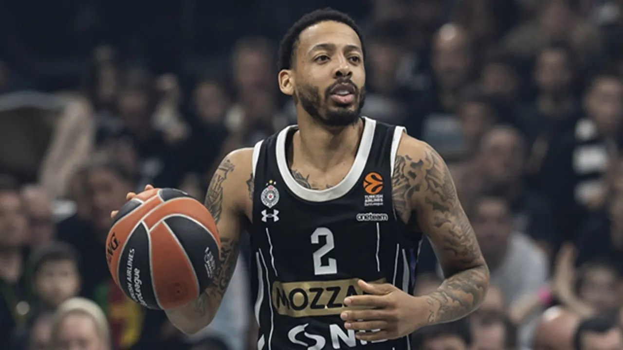 Carlik Jones Senang Bisa Pulih Jelang Melawan Fenerbahce