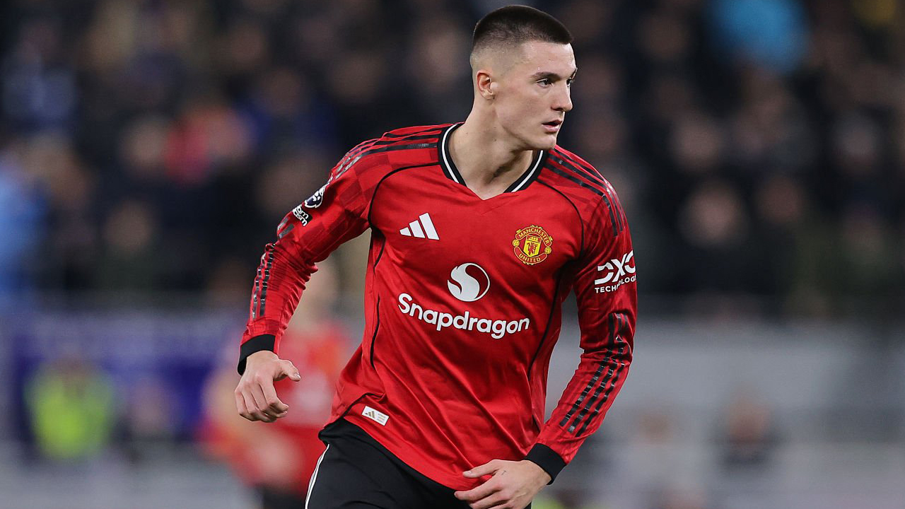 Demi Benjamin Sesko, Carrick Diprediksi Korbankan Amad Diallo