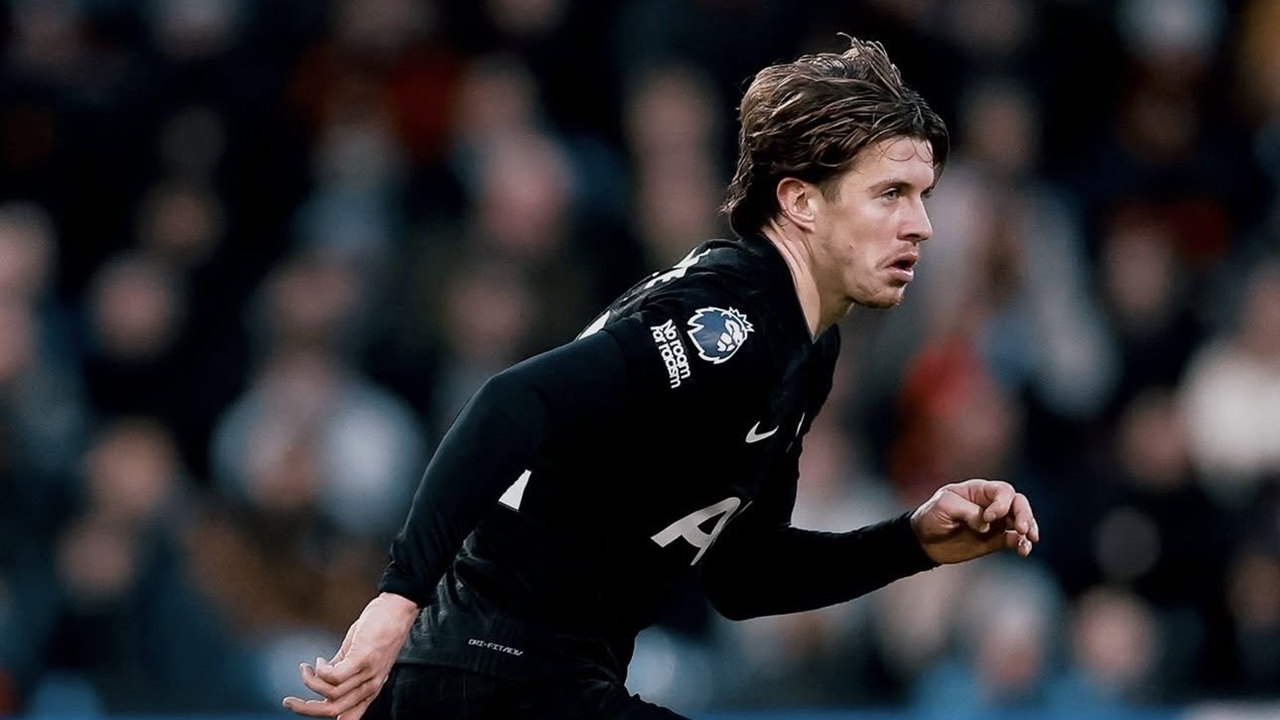 Dianggap Terlalu Hemat, Tottenham Siap Ubah Struktur Gaji Pemain