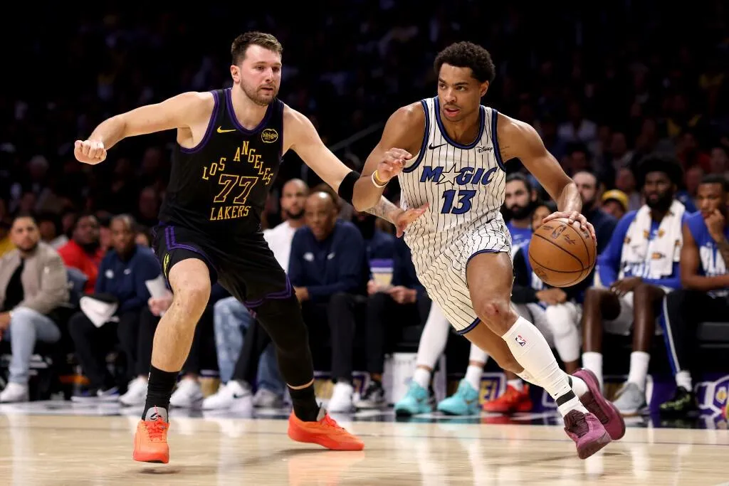 Doncic Ungkap Alasan Beri Tembakan Akhir kepada LeBron - sumber: (mainbasket)