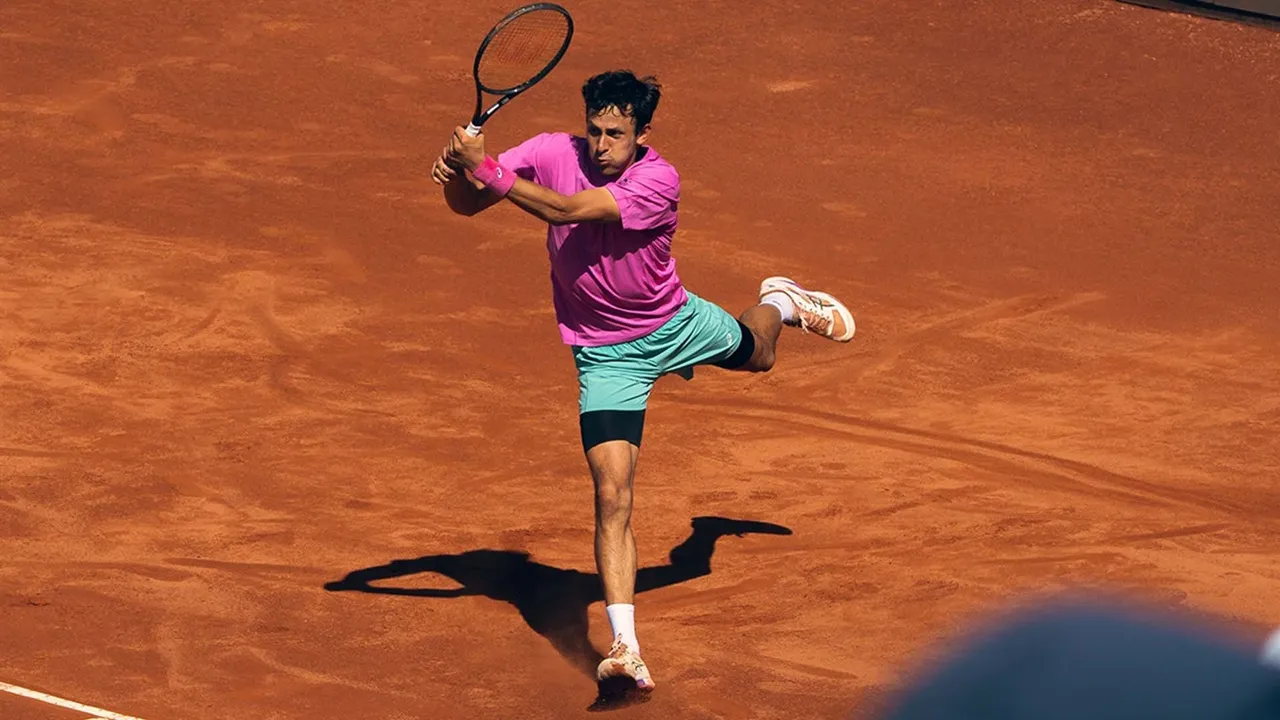 Emilio Nava Paksa Matteo Berrettini Angkat Kaki Dari Santiago