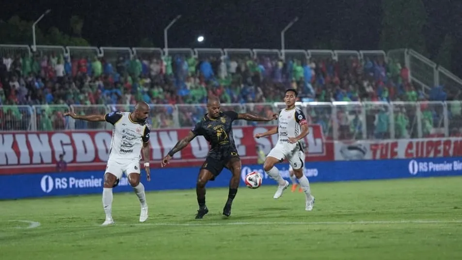 Hendri Apresiasi Daya Juang Tim di Lapangan - sumber: (ileagueid)