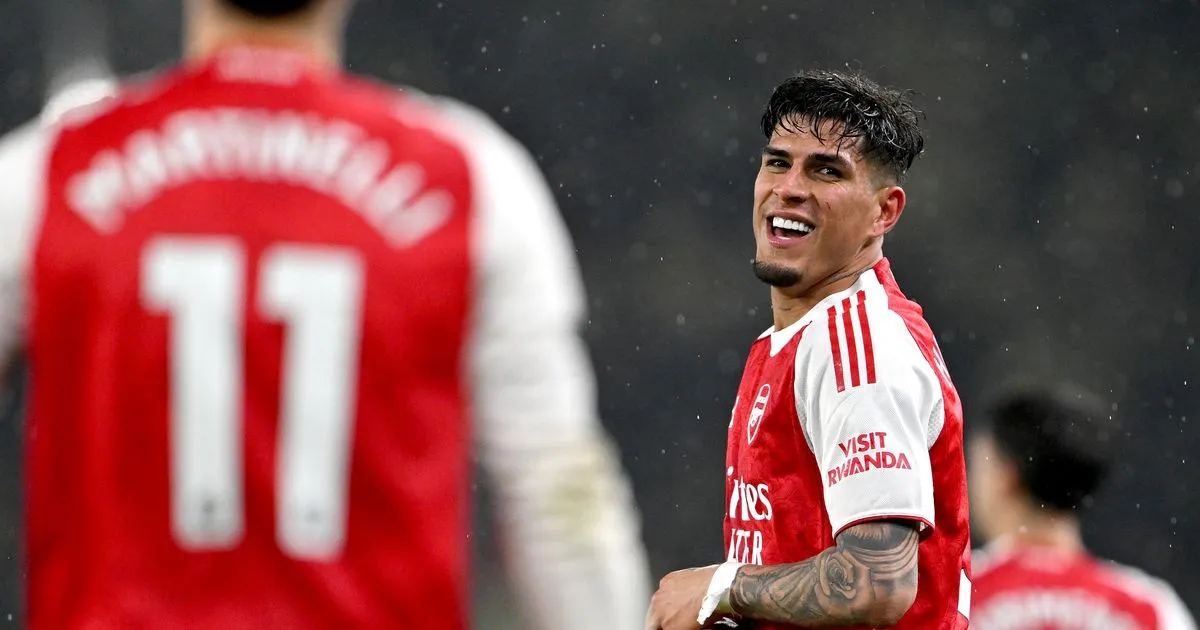 Hincapie Bisa Hadapi Leverkusen di Liga Champions UEFA - sumber: (footballlondon)