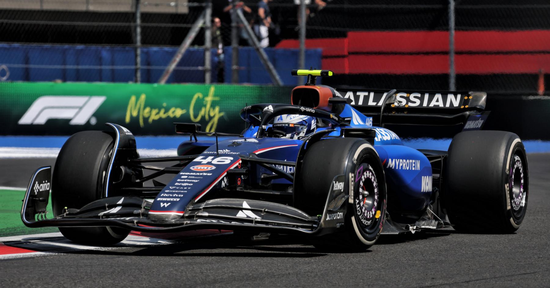 Kecelakaan Mengerikan di Suzuka, Pembalap Williams Selamat