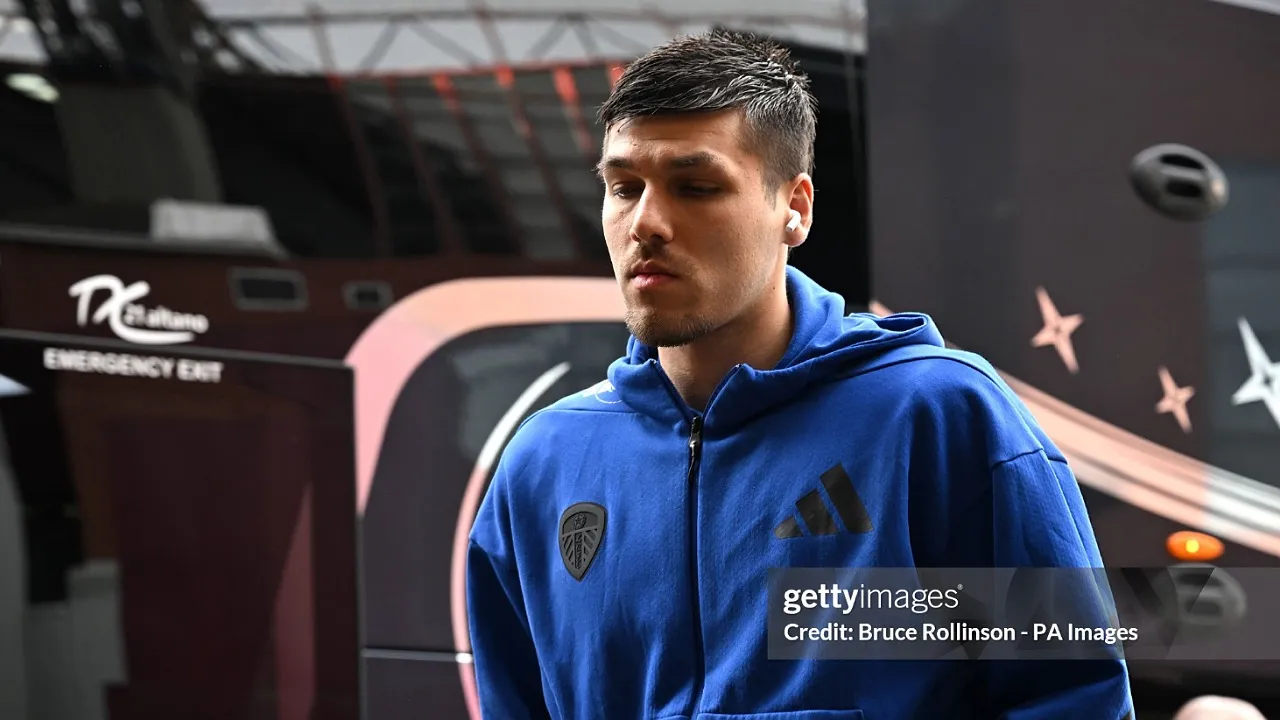 Daniel Farke buka jalan kepergian Joel Piroe dari Leeds United