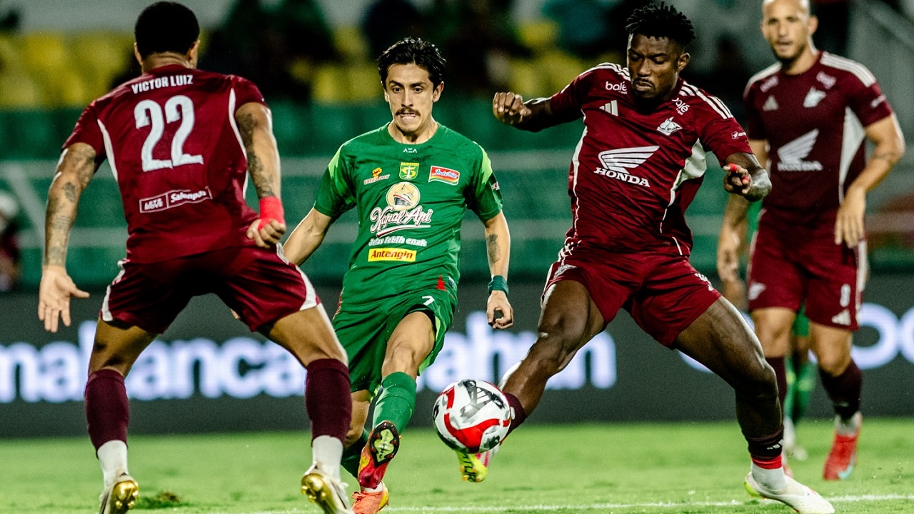 Prediksi Persebaya Surabaya Vs PSM Makassar, Duel Tim Terluka