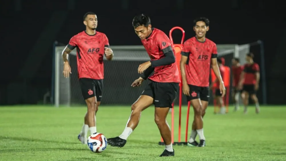 Program Khusus Ramadan: Persik Kediri Tingkatkan Performa Tim - sumber: (ileagueid)