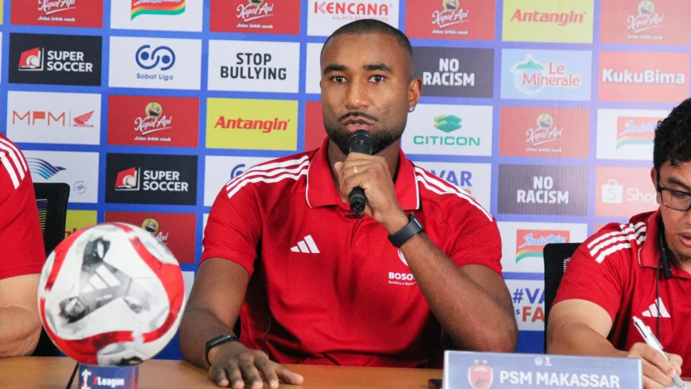 Yuran Siap Tanding Lawan Bernardo Tavares di Surabaya - sumber: (ileagueid)