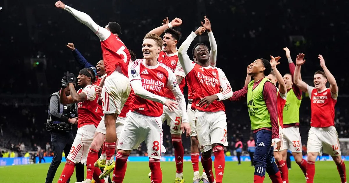 Arsenal Komentari Kepatuhan FFP Usai Transfer £268 Juta - sumber: (footballlondon)