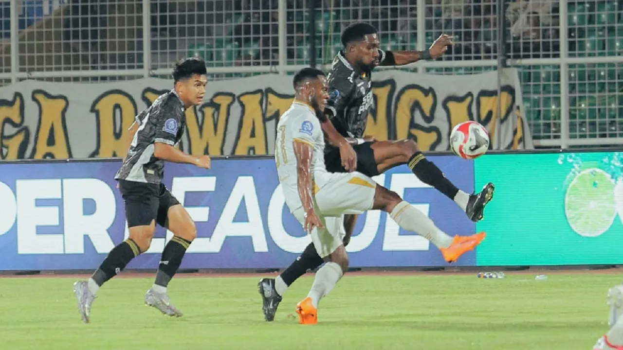 Dicukur Bhayangkara FC, Manajemen Semen Padang FC Ultimatum Dejan Antonic