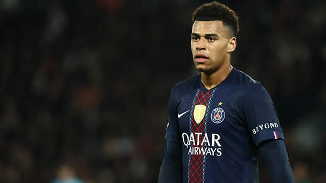 Enzo Le Fee Puji Perkembangan Desire Doue Bersama Paris Saint-Germain