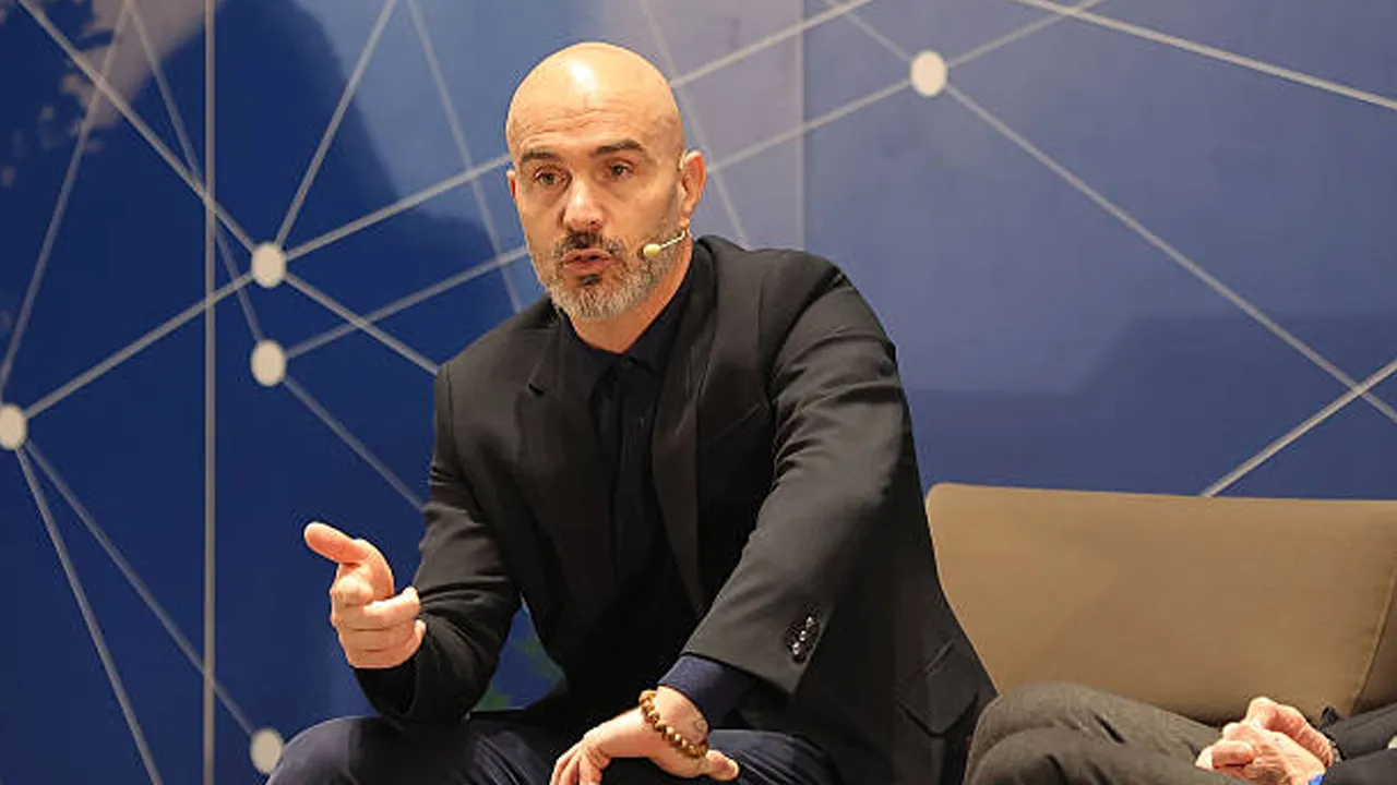 Enzo Maresca Tunda Kelanjutan Karier Demi Peluang Melatih Manchester City