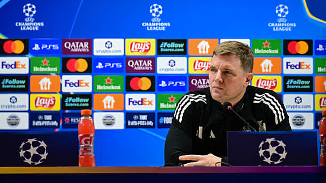 Newcastle United Percaya Diri, Eddie Howe Enggan Pilih Barcelona Atau Chelsea