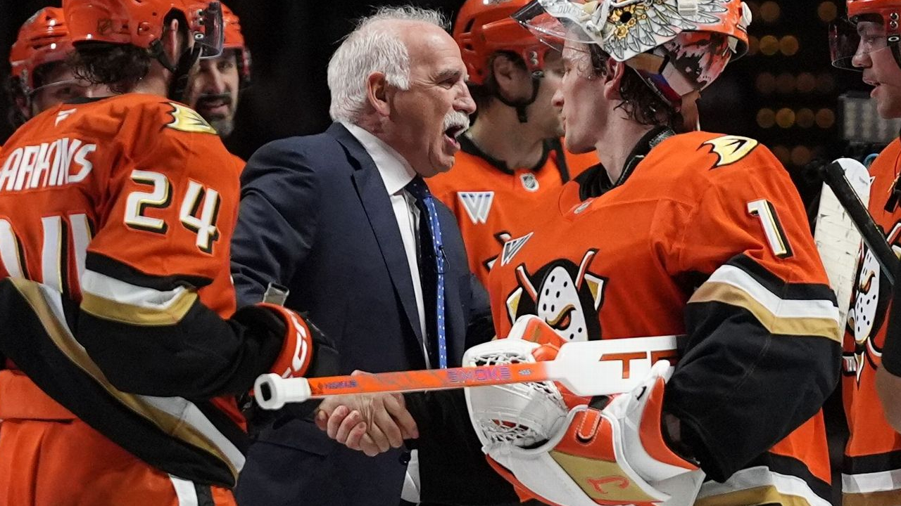 Pelatih Joel Quenneville Catatkan 1.000 Kemenangan di Kompetisi NHL