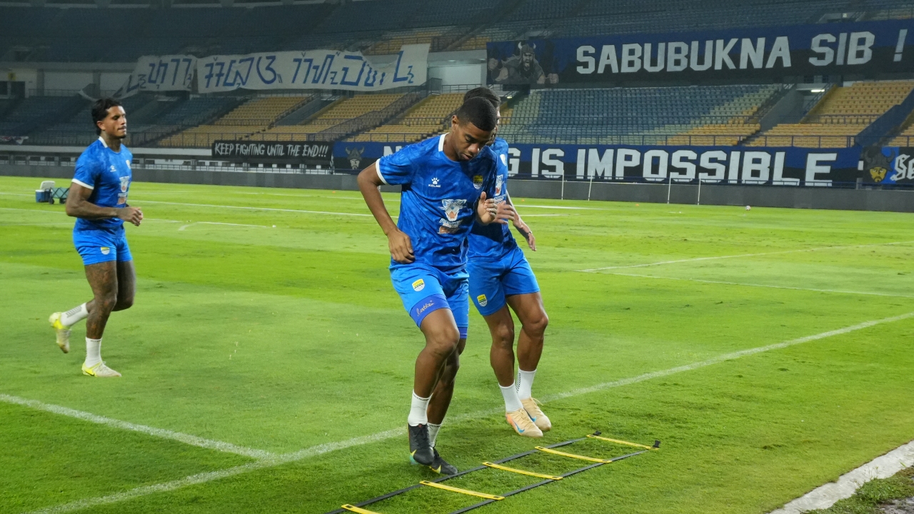 Pelatih Persib Bela Uilliam Barros yang Tengah Dihujani Kritik