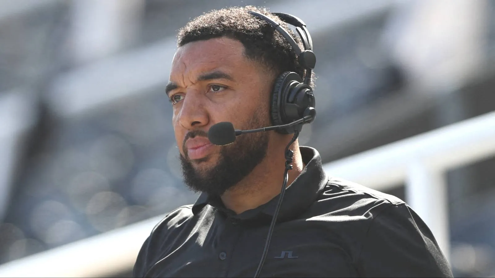 Troy Deeney Doakan Klub Premier League Rontok Akibat Ulah Fans - sumber: (givemesport)