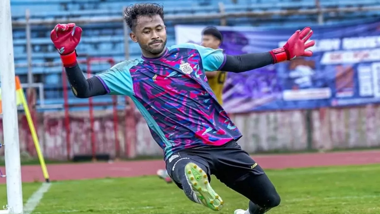 Aqil Savik 7 Clean Sheet Samai Rekor Kiper Timnas Indonesia di Super League