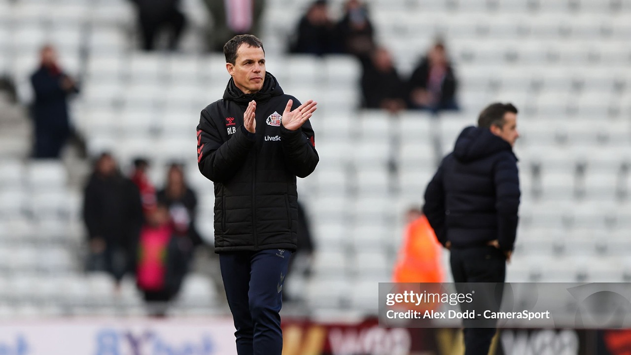 Regis Le Bris Akui Sunderland Punya Masalah dengan Bola Mati