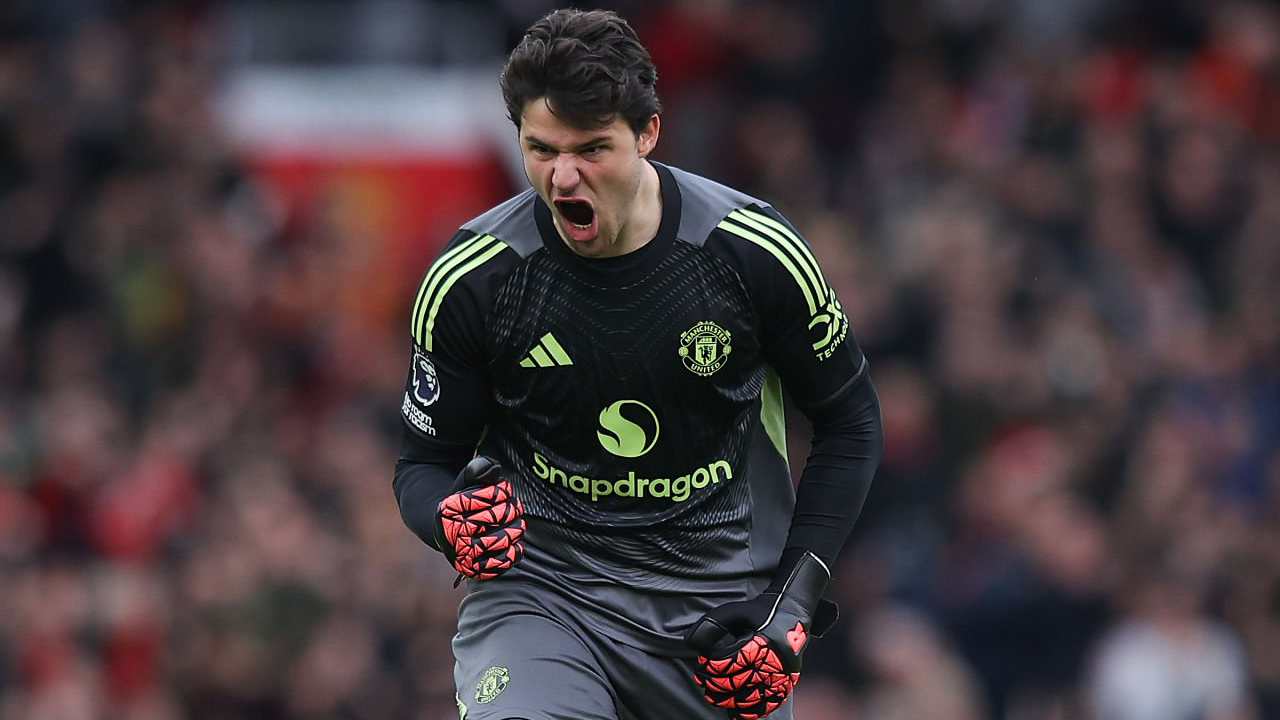 Steve Bruce Puji Performa Senne Lammens Saat MU Kalahkan Everton