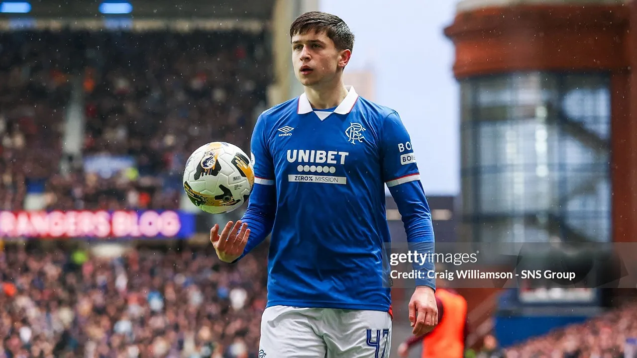Danny Rohl Ingin Rangers Permanenkan Mikey Moore