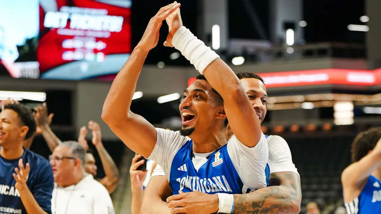 Gelvis Solano Antarkan Dominika Secara Mengejutkan Tumbangkan Timnas AS